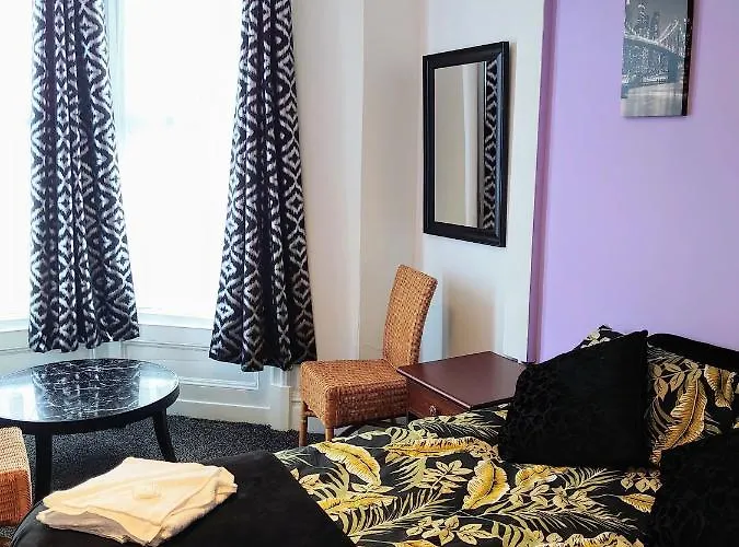 Bloomfield LodgeAirport Hotel